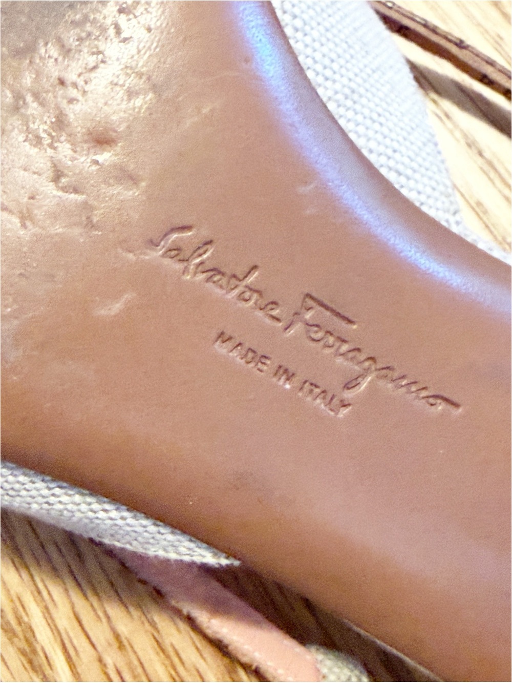 Salvatore Ferragamo Gancini Canvas & Python Slingback Pumps Made in Italy 9.5 - Picture 8 of 9